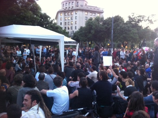 Acampada a la Plaça de Catalunya, 18 de maig de 2011.
